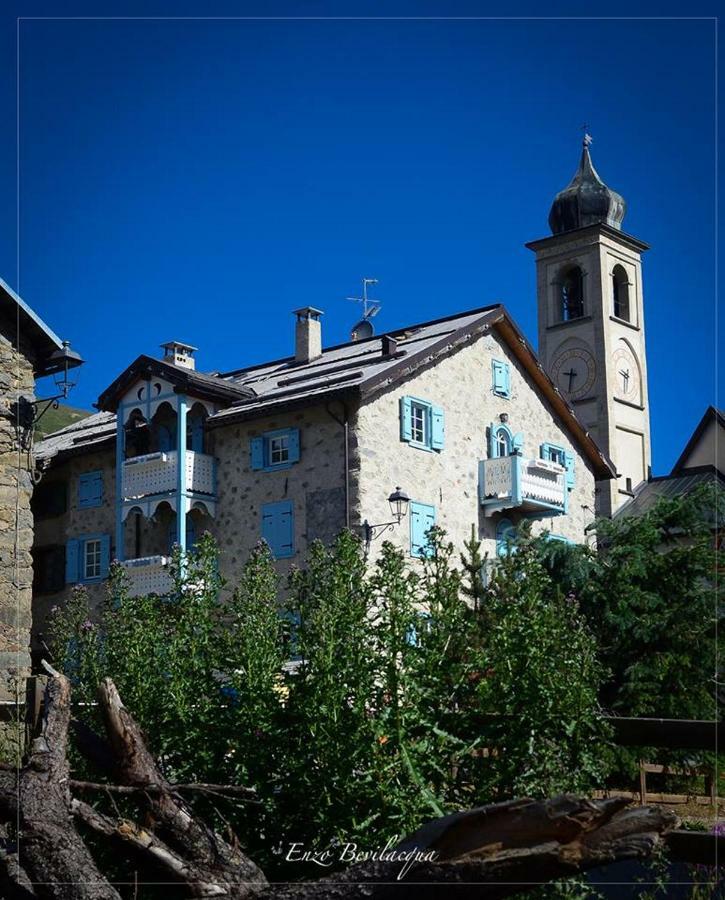 La Corte Appartamenti Лівіньо Екстер'єр фото